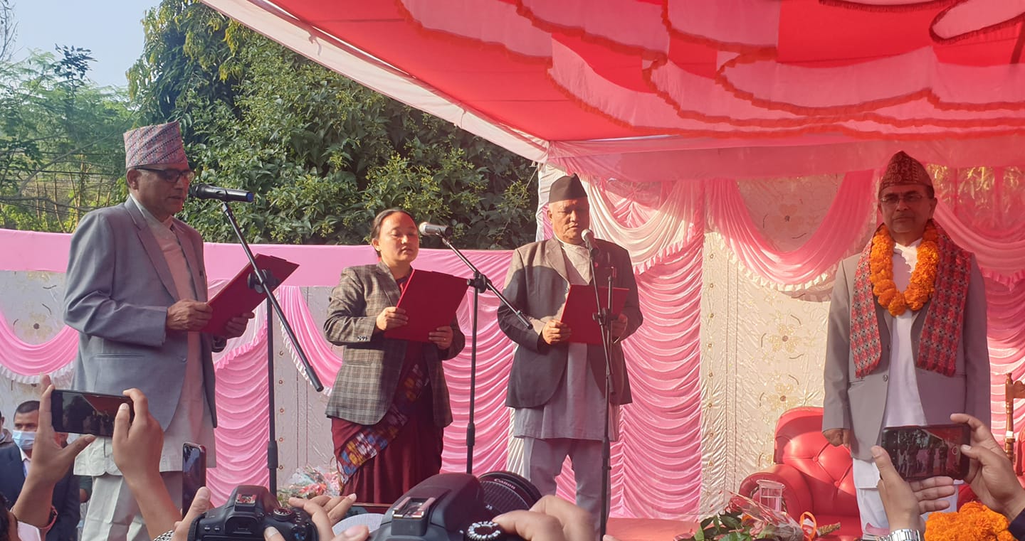 वाग्मतीमा तीन मन्त्रीले लिए शपथ